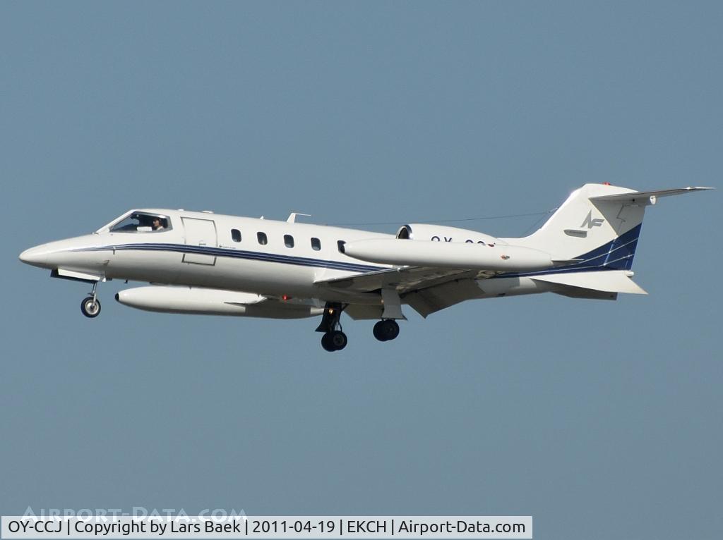 OY-CCJ, 1982 Gates Learjet 35A C/N 35A-468, RWY22L