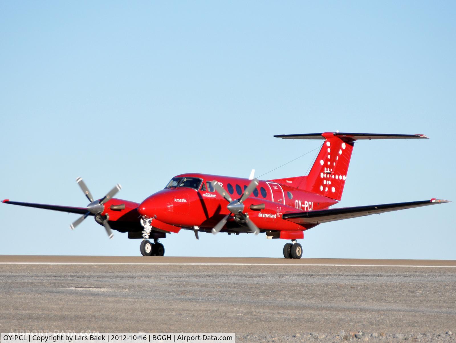 OY-PCL, 1999 Raytheon B200 King Air C/N BB-1675, Just landed