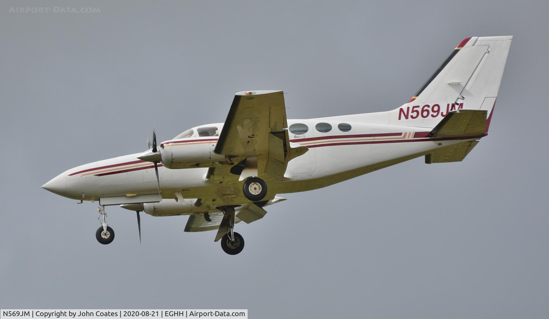 N569JM, 1980 Cessna 414A Chancellor C/N 414A-0425, Finals to 26