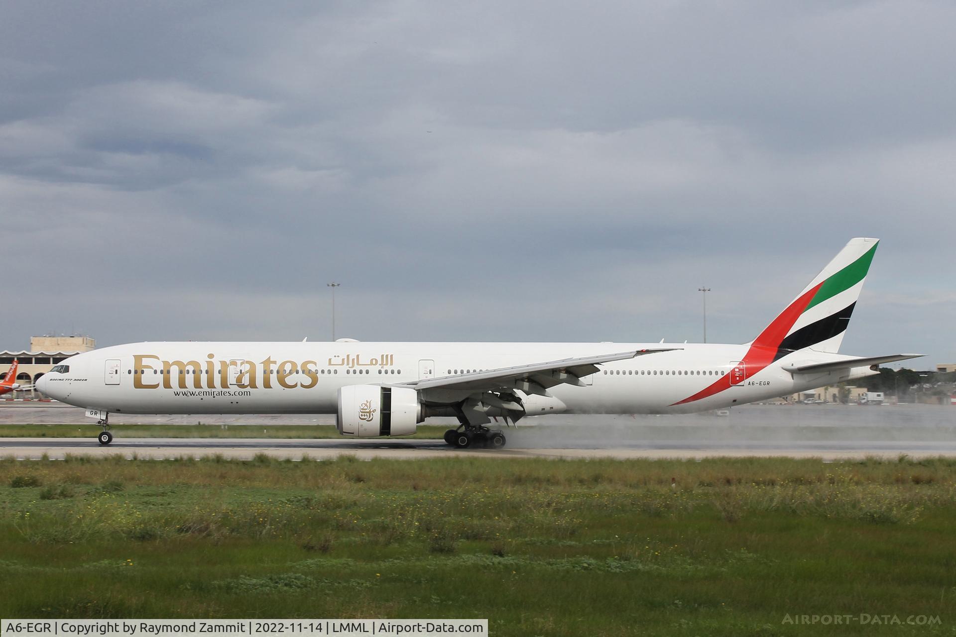 A6-EGR, 2012 Boeing 777-31H/ER C/N 41077, B777 A6-EGR Emirates Airlines