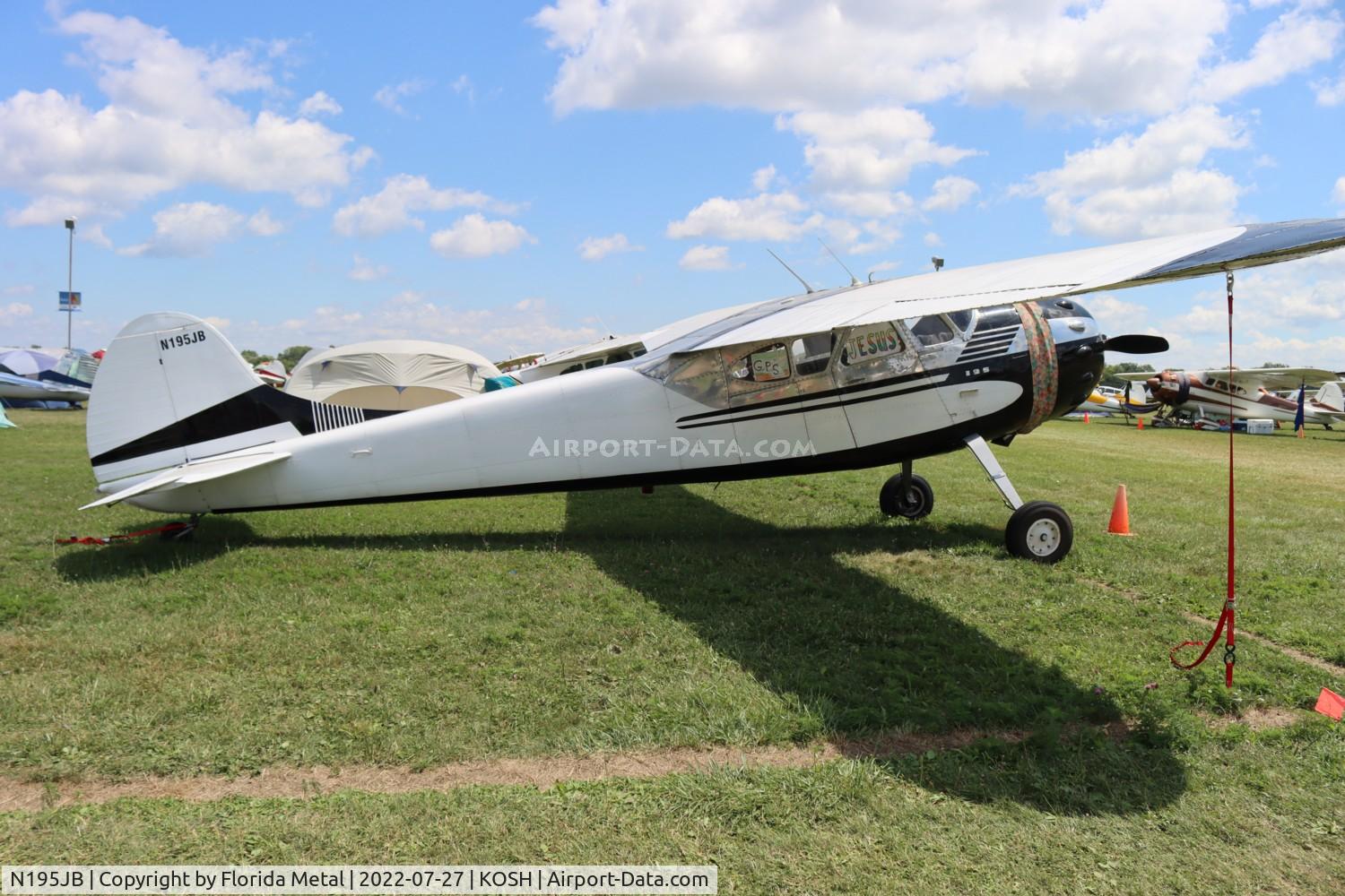 N195JB, Cessna 195 C/N 7220, OSH 2022