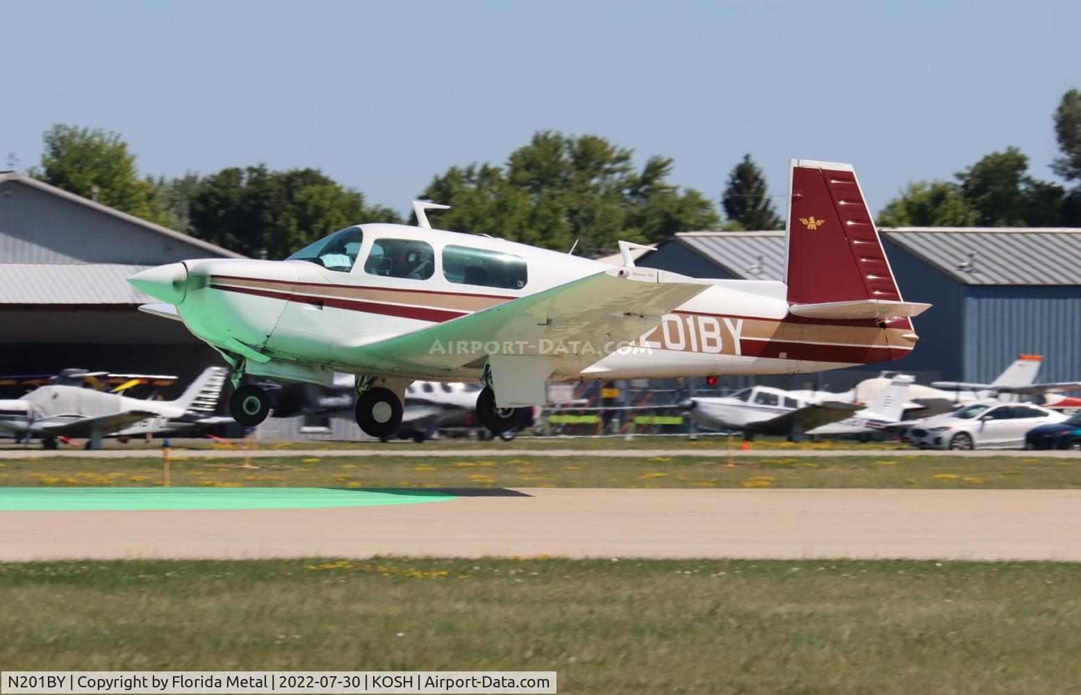 N201BY, 1978 Mooney M20J 201 C/N 24-0436, OSH 2022