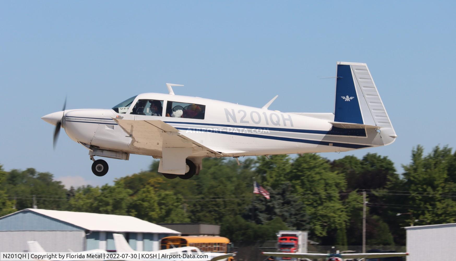 N201QH, 1977 Mooney M20J 201 C/N 24-0348, OSH 2022