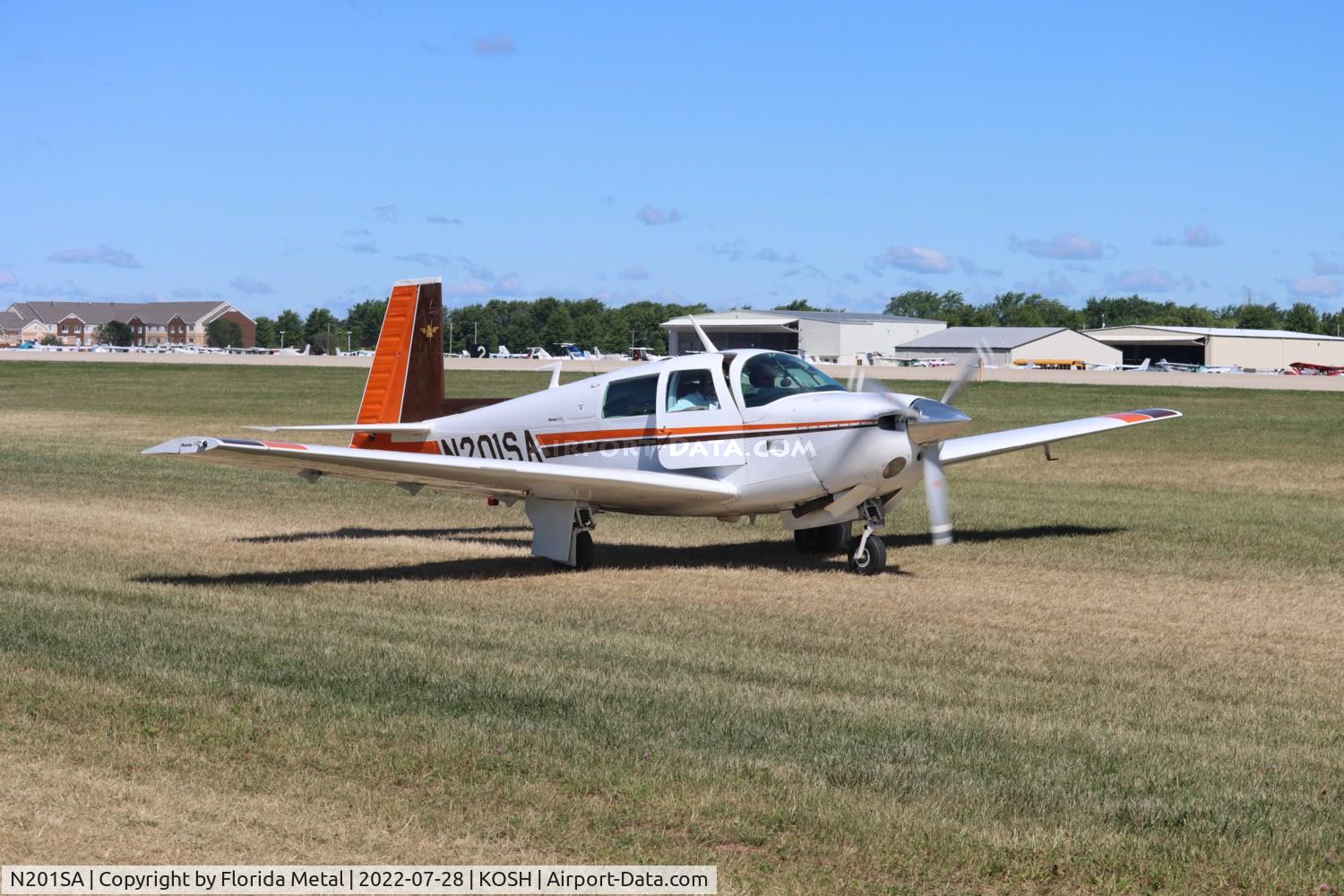 N201SA, 1977 Mooney M20J 201 C/N 24-0114, OSH 2022