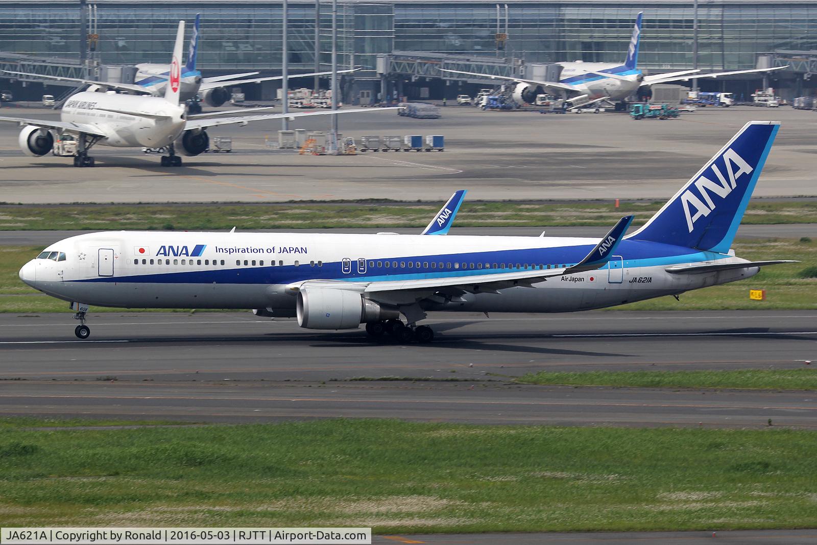 JA621A, 2011 Boeing 767-381/ER C/N 40566, at hnd