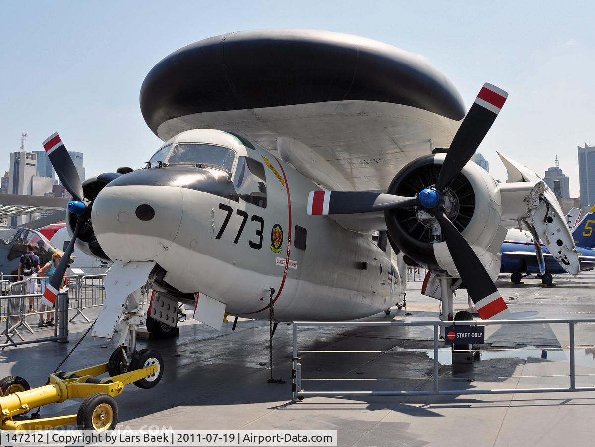 147212, Grumman E-1B Tracer (G-117) C/N 11, Aircraft Carrier Intrepid, New York