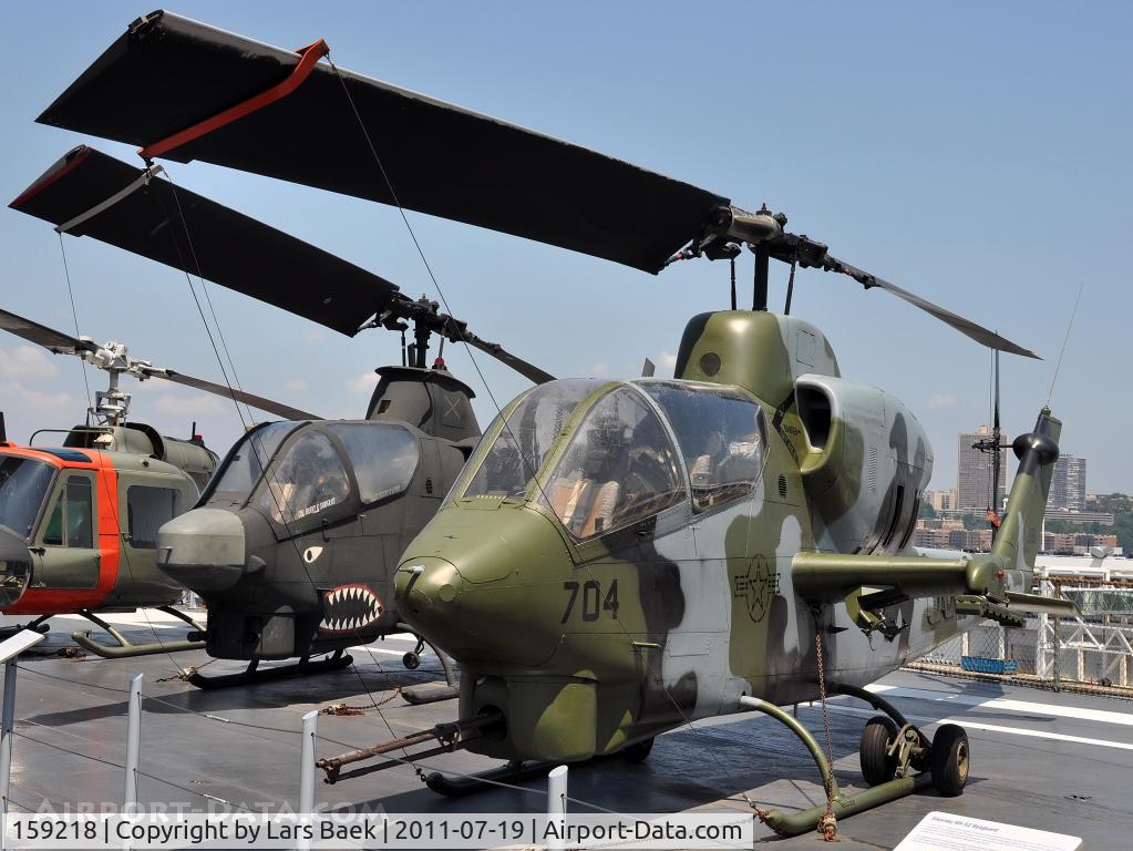 159218, Bell AH-1J Sea Cobra C/N 26056, Aircraft Carrier Intrepid, New York