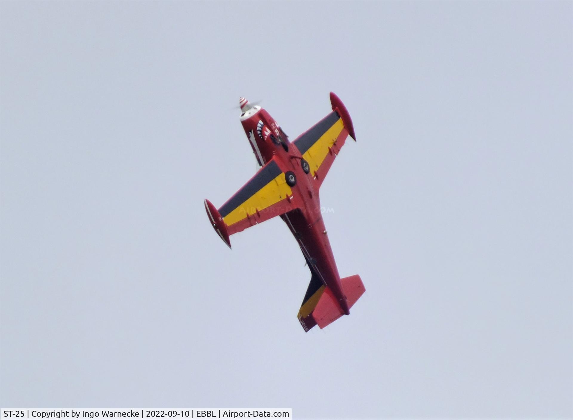 ST-25, 1970 SIAI-Marchetti SF-260MB C/N 10-25, SIAI-Marchetti SF.260MB of the FAeB (Belgian Air Force) 'Diables Rouges / Red Devils' aerobatic team at the 2022 Sanicole Spottersday at Kleine Brogel air base