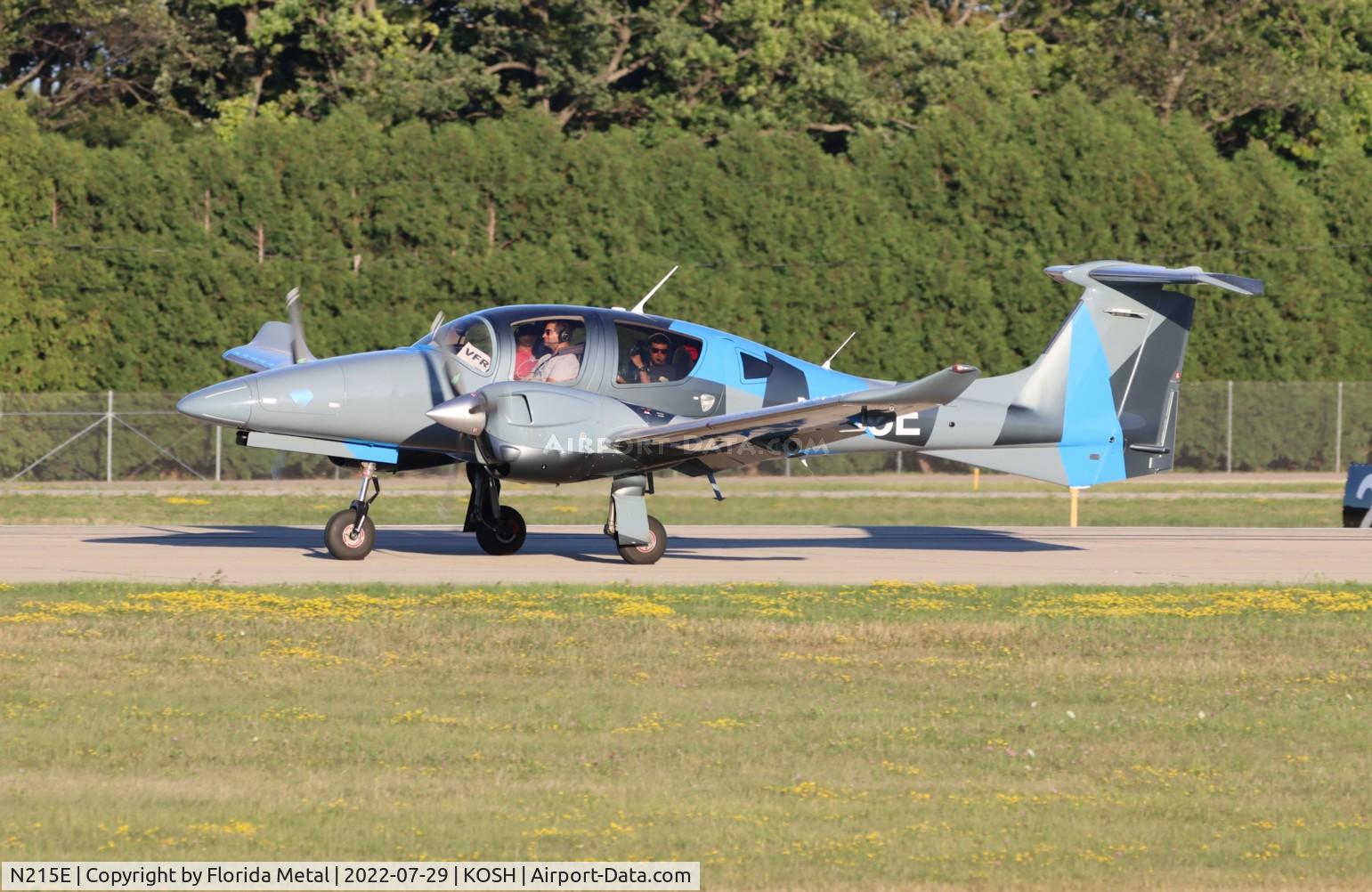 N215E, 2020 Diamond DA-62 C/N 62.C030, OSH 2022