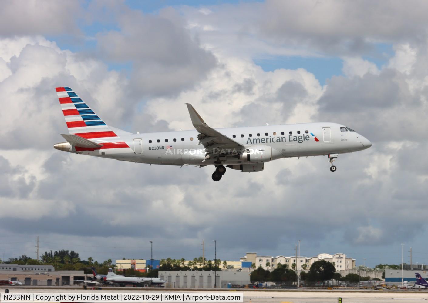 N233NN, 2016 Embraer 175LR (ERJ-170-200LR) C/N 17000561, MIA 2022