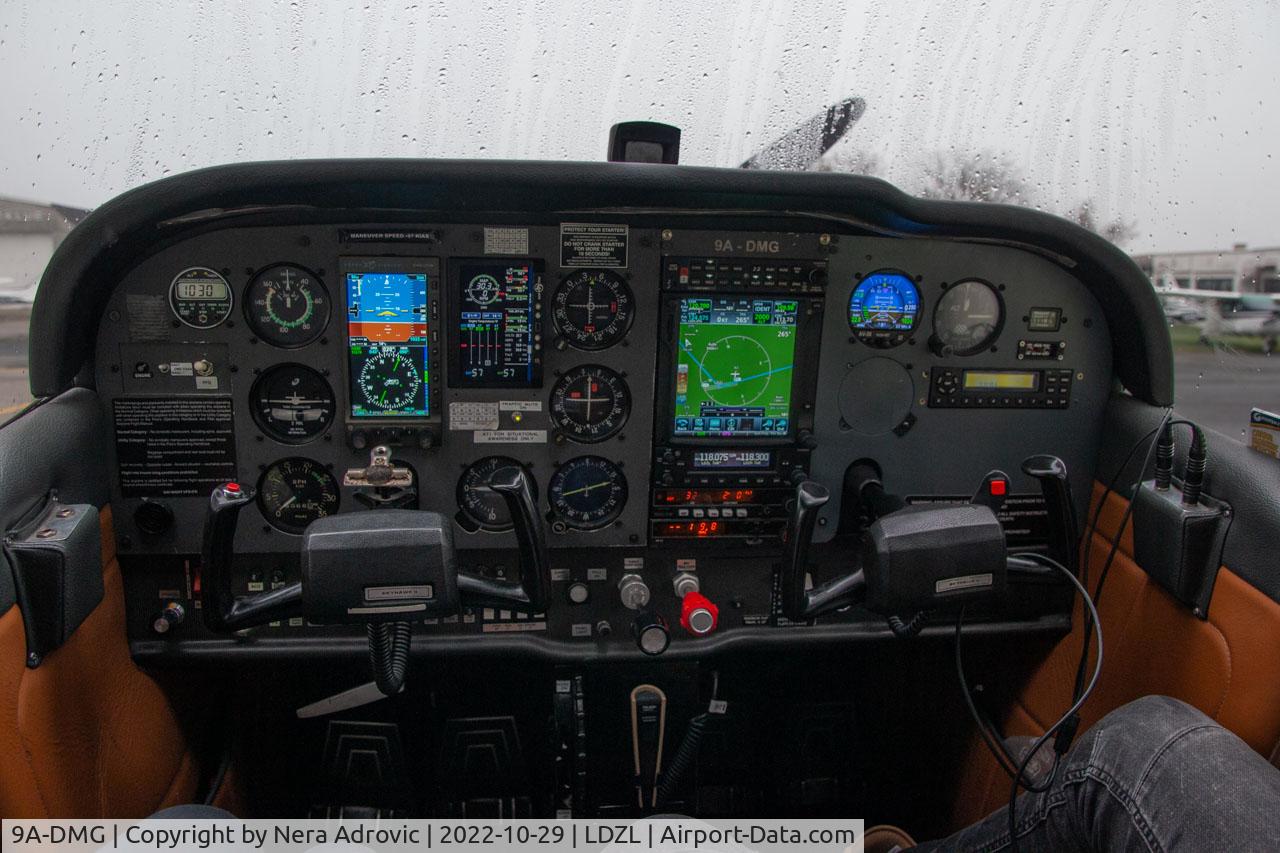 9A-DMG, 1979 Cessna 172N C/N 17272625, New 9A-DMG Panel