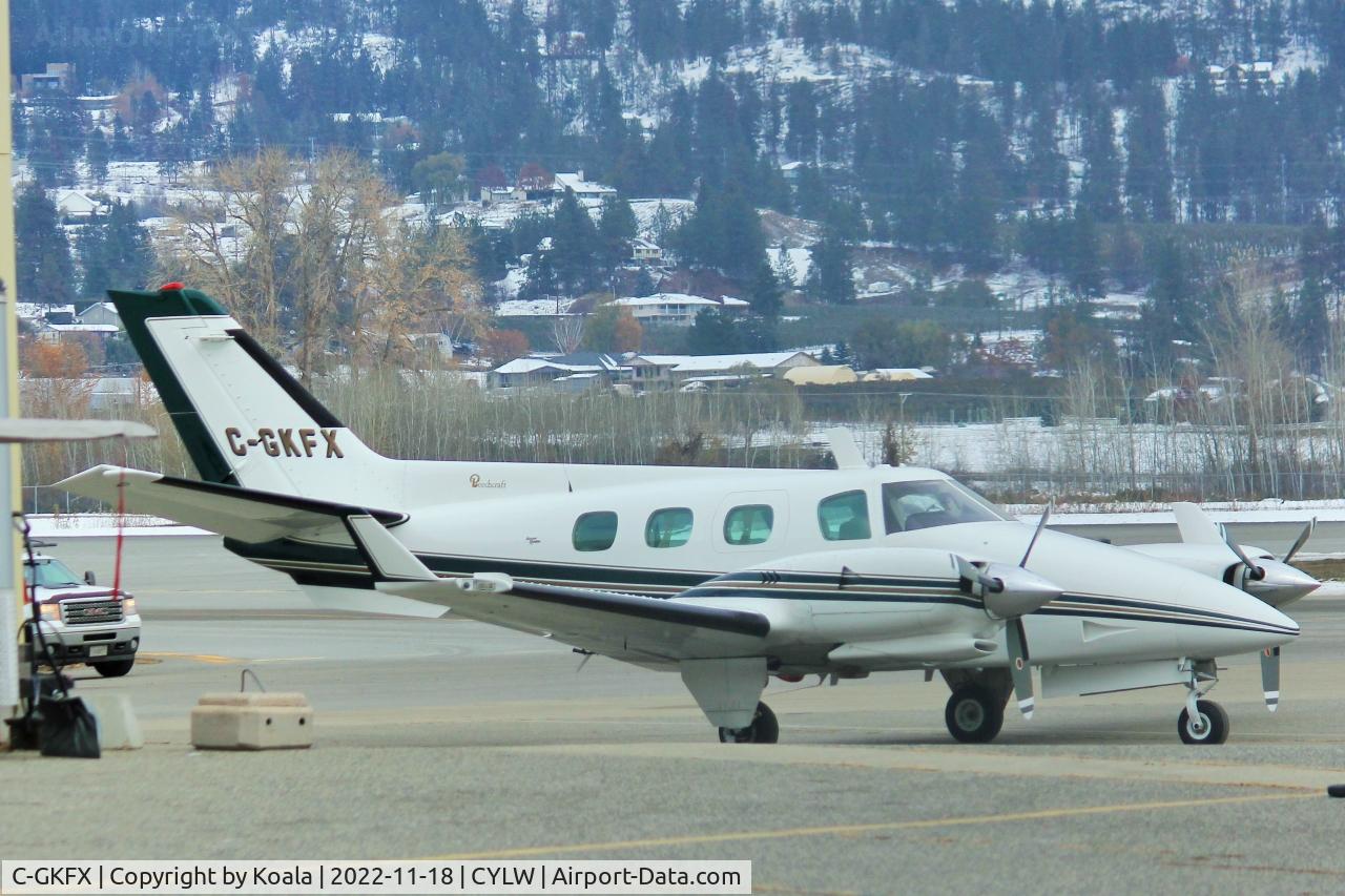 C-GKFX, 1973 Beech A60 Duke C/N P-235, Old lady resting after arrival from Vancouver.
