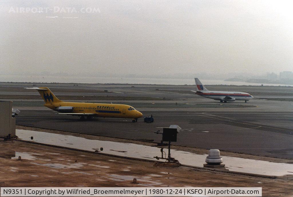 N9351, 1973 McDonnell Douglas DC-9-15RC C/N 47240, From observer deck at San Francisco Airport.