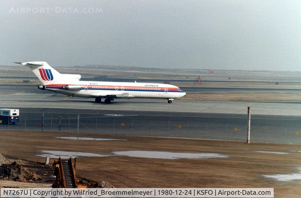 N7267U, 1978 Boeing 727-222 C/N 21414, Seen from observer deck at San Francisco Airport.