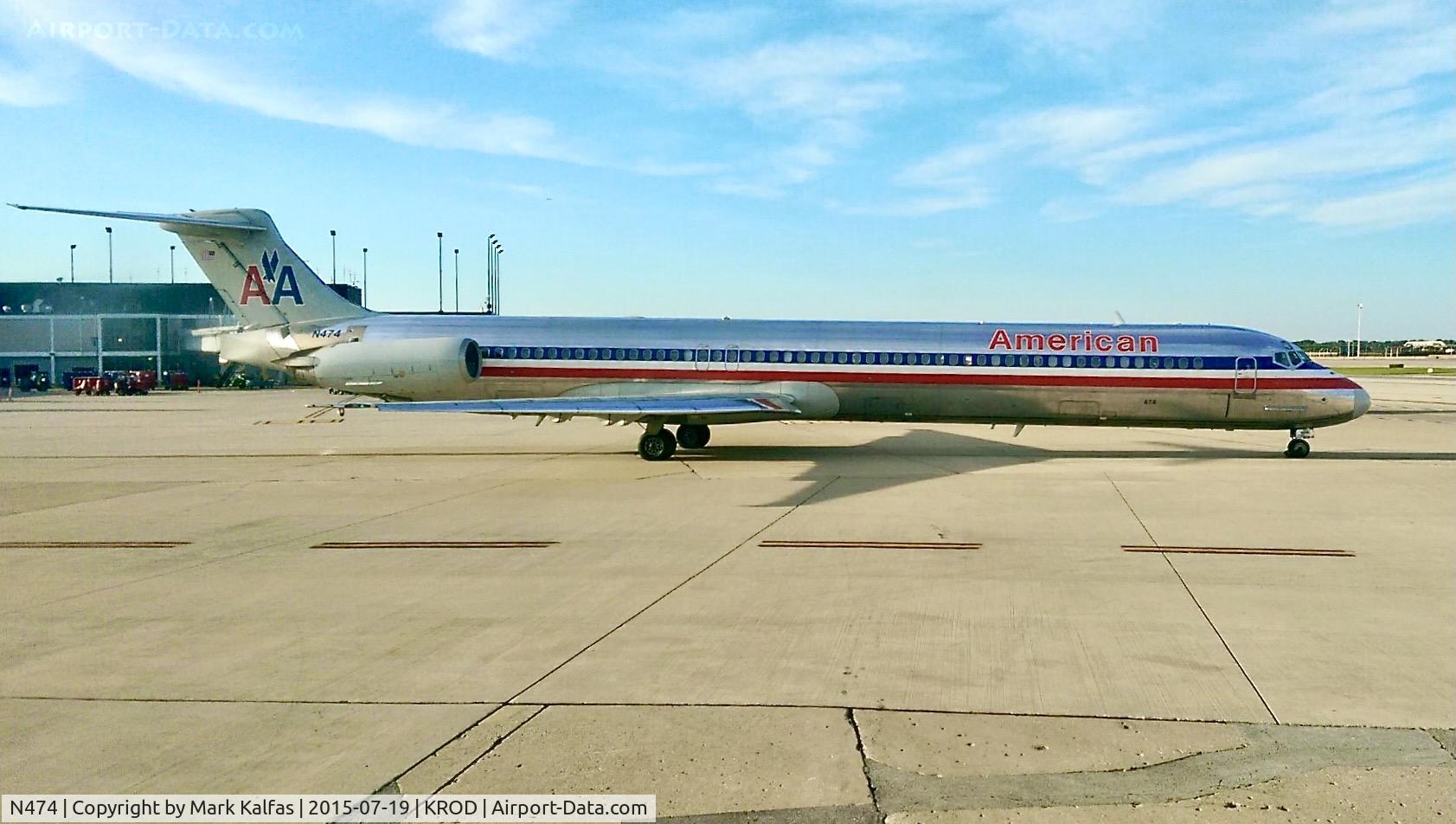 N474, 1988 McDonnell Douglas MD-82 (DC-9-82) C/N 49649, American MD-82, N474 KORD