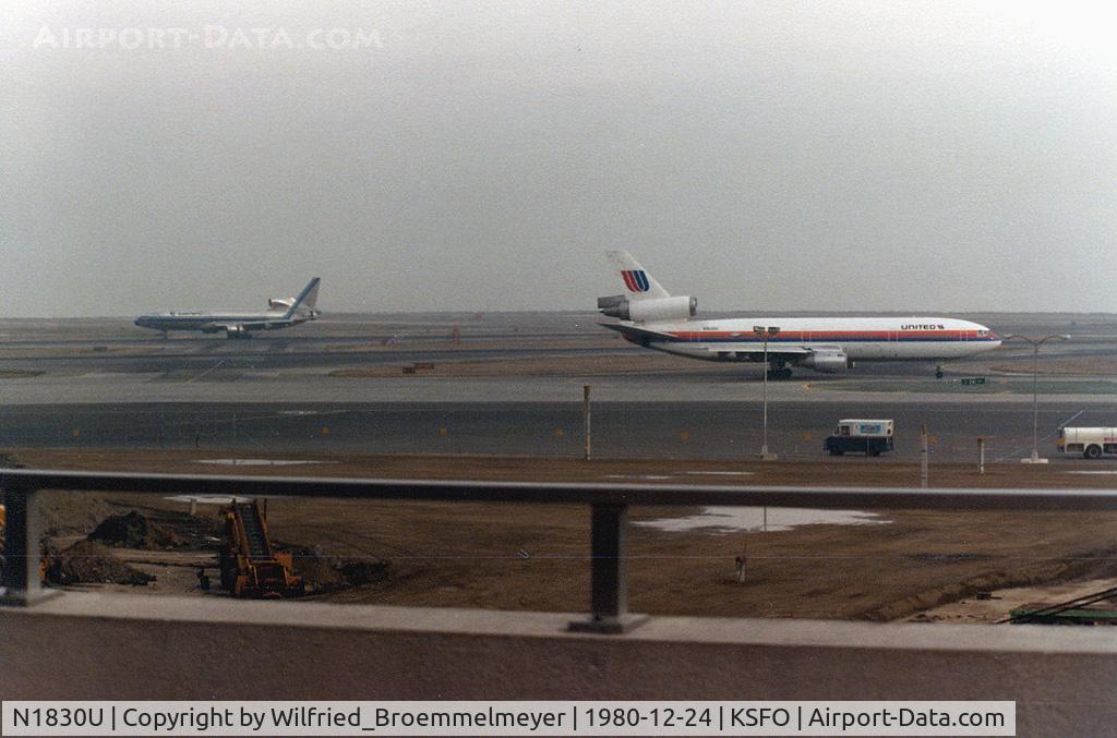 N1830U, 1975 McDonnell Douglas DC-10-10 C/N 46629, From observer deck at SFO.