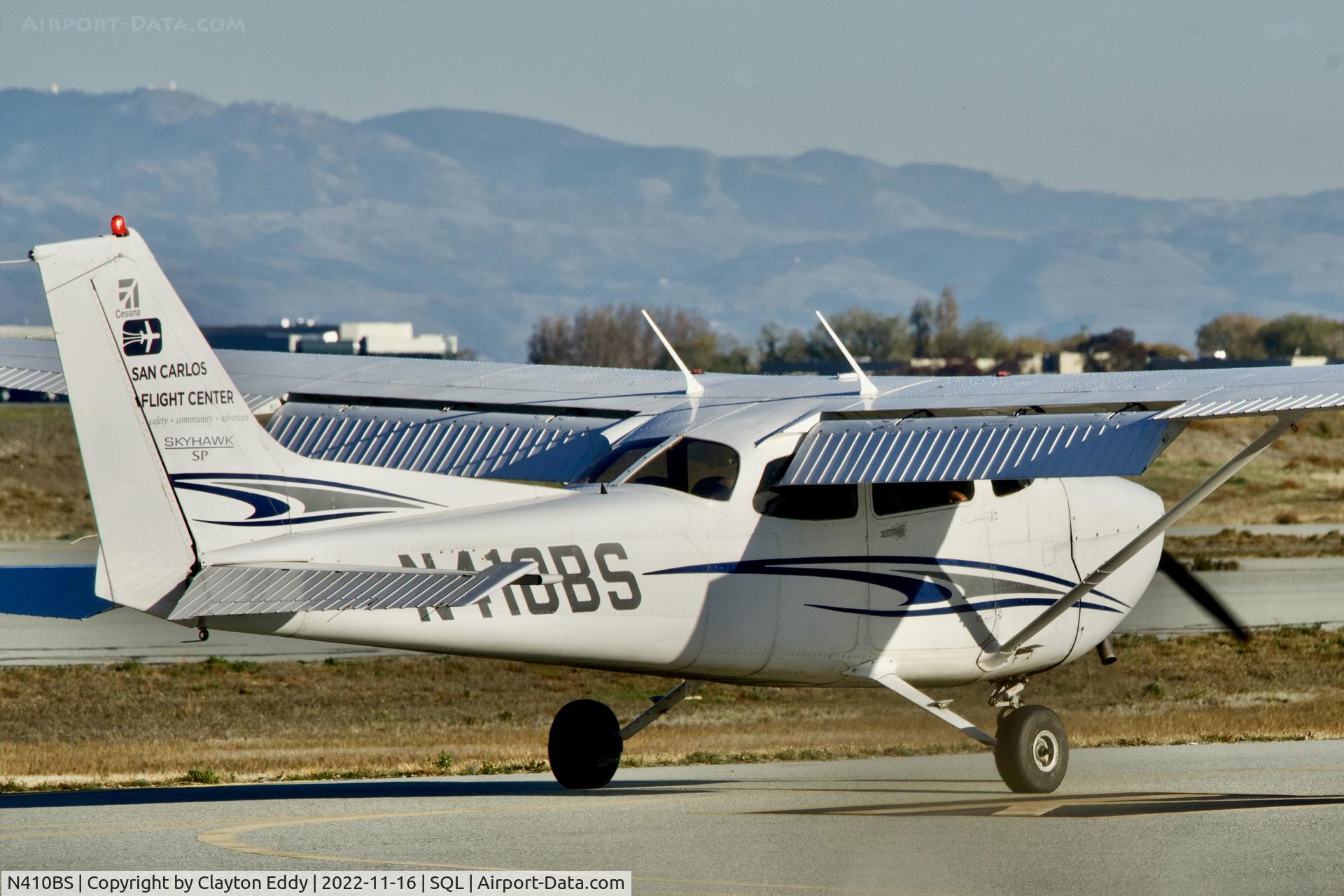 N410BS, 2005 Cessna 172S C/N 172S9966, San Carlos Airport in Calfionia 2022.