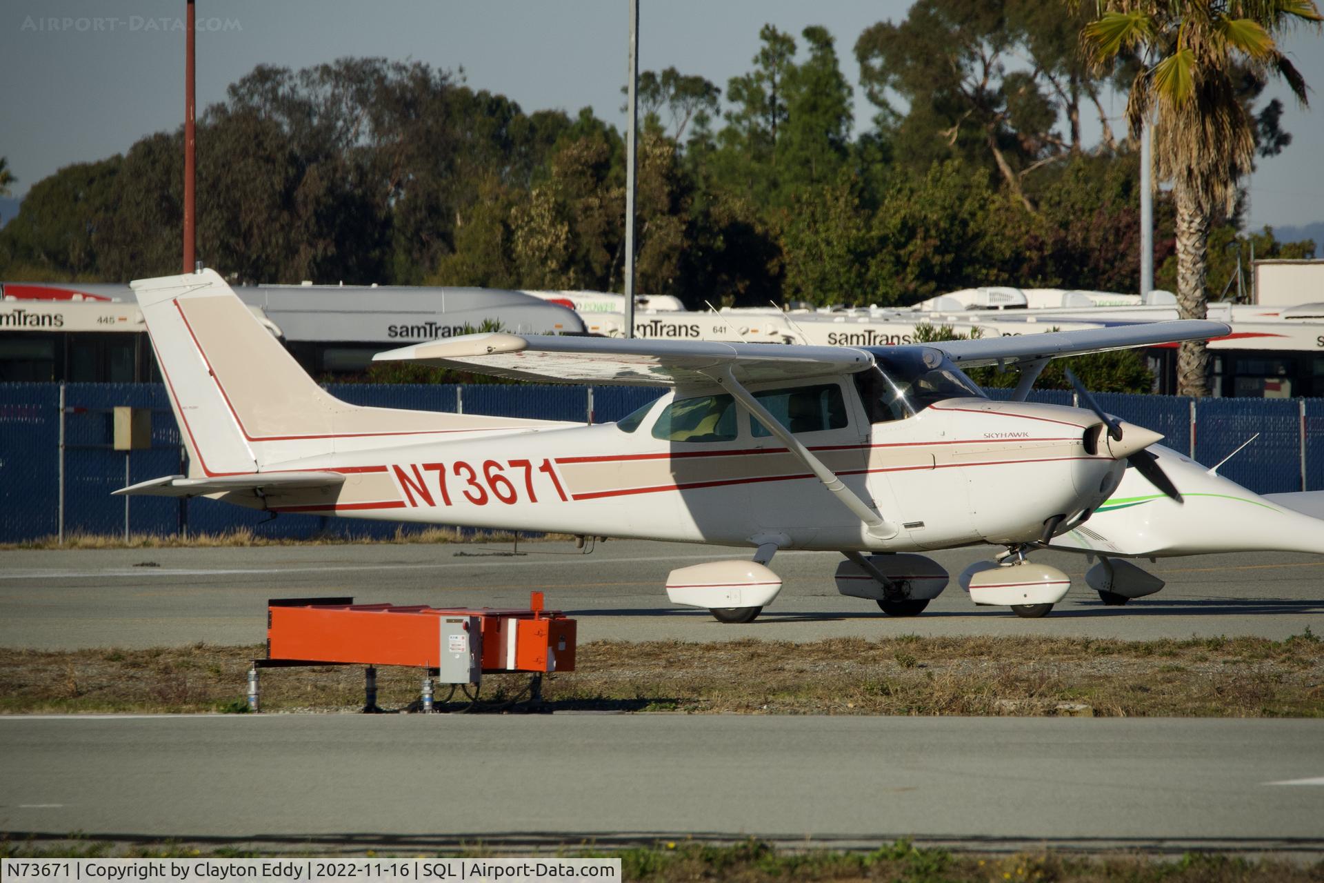 N73671, 1976 Cessna 172N C/N 17267605, San Carlos Airport in Califomia 2022.