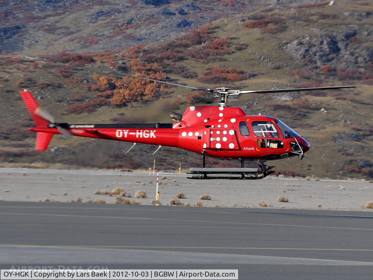 OY-HGK, Eurocopter AS 350B2 Ecureuil C/N 2570, Departing