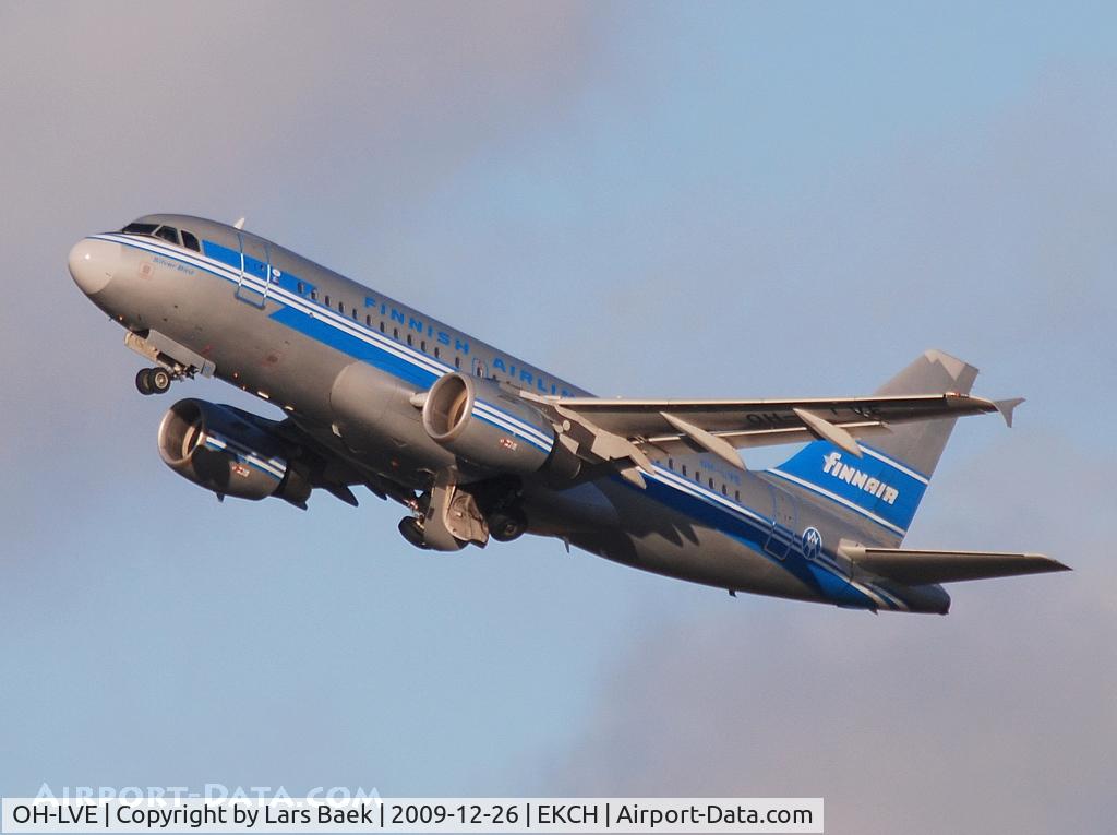 OH-LVE, 2002 Airbus A319-112 C/N 1791, RWY22R