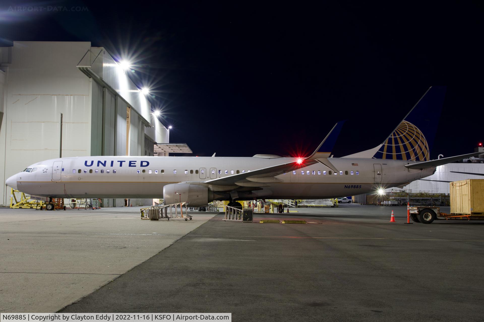 N69885, 2015 Boeing 737-924/ER C/N 42189, SFO 2022.