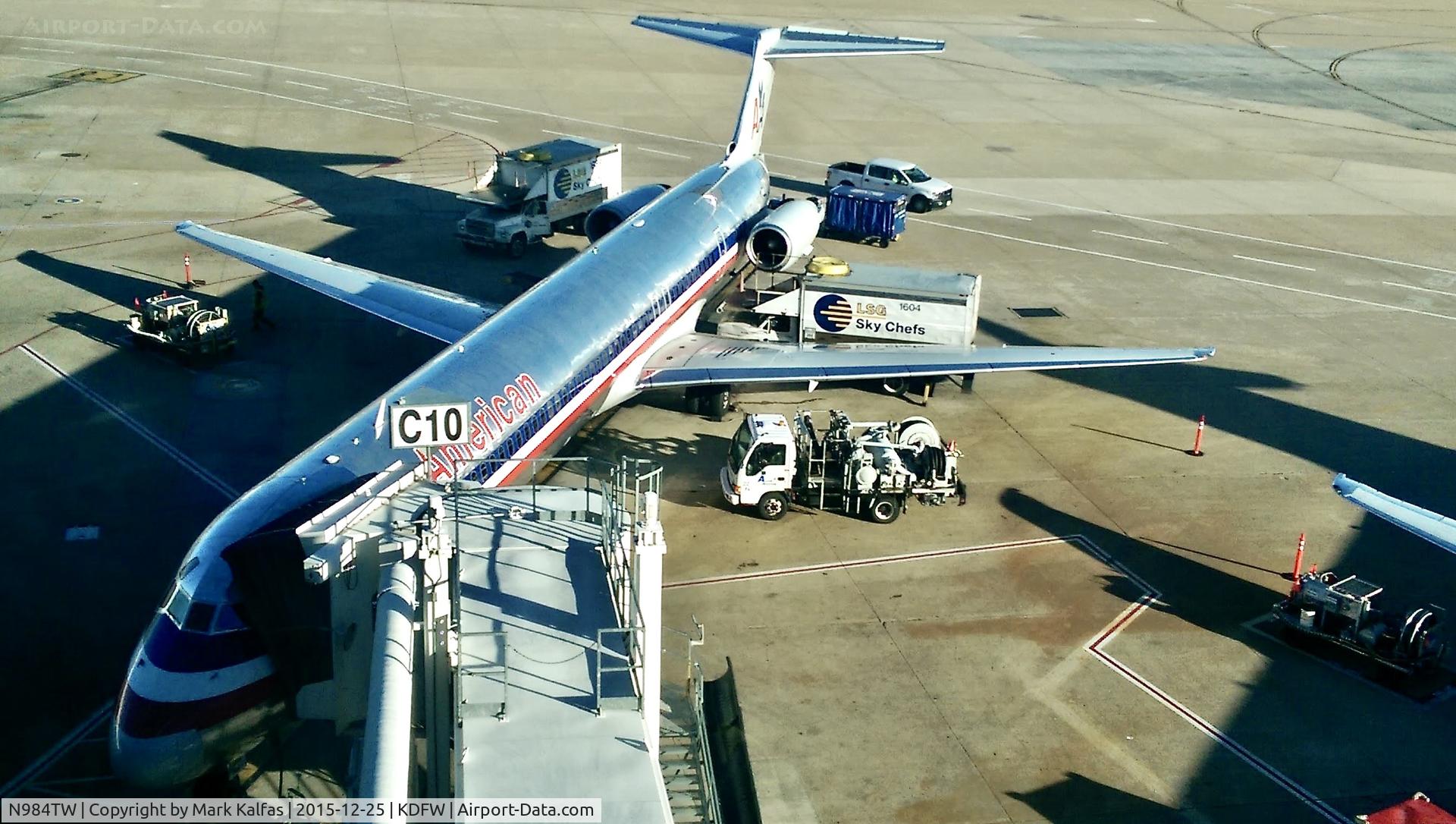 N984TW, 1999 McDonnell Douglas MD-83 (DC-9-83) C/N 53634, American MD-83, N984TW at C10 DFW