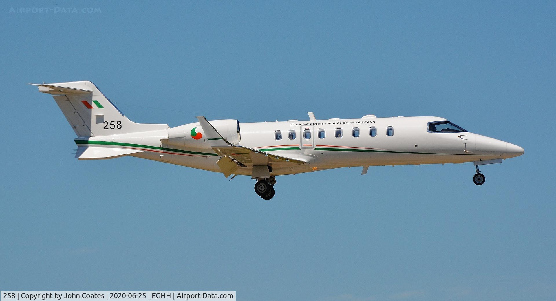 258, 2003 Learjet 45 C/N 45-234, Approach to 08