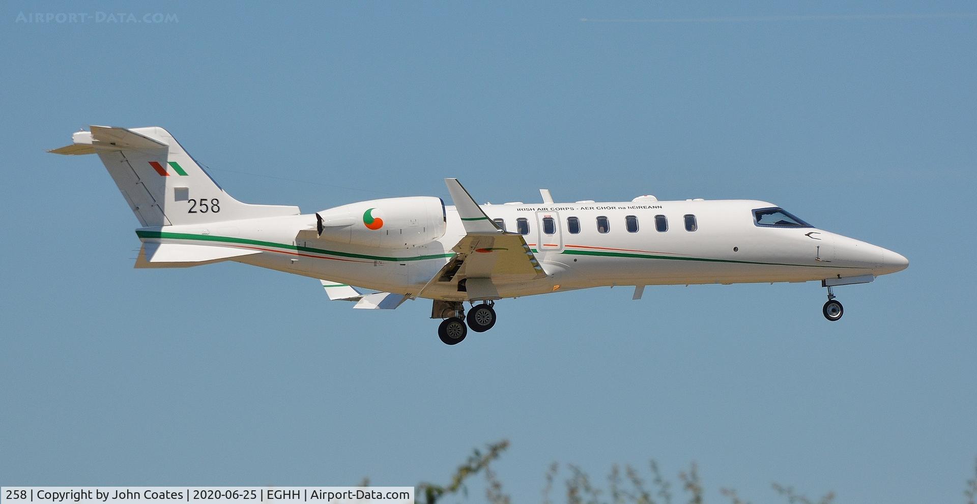 258, 2003 Learjet 45 C/N 45-234, Finals to 08