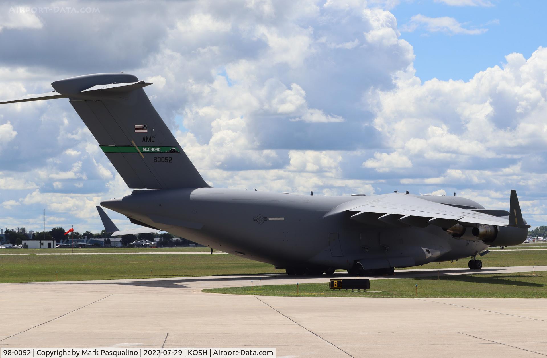 98-0052, 1998 Boeing C-17A Globemaster III C/N 50056/P-52, Boeing C-17A Globemaster III