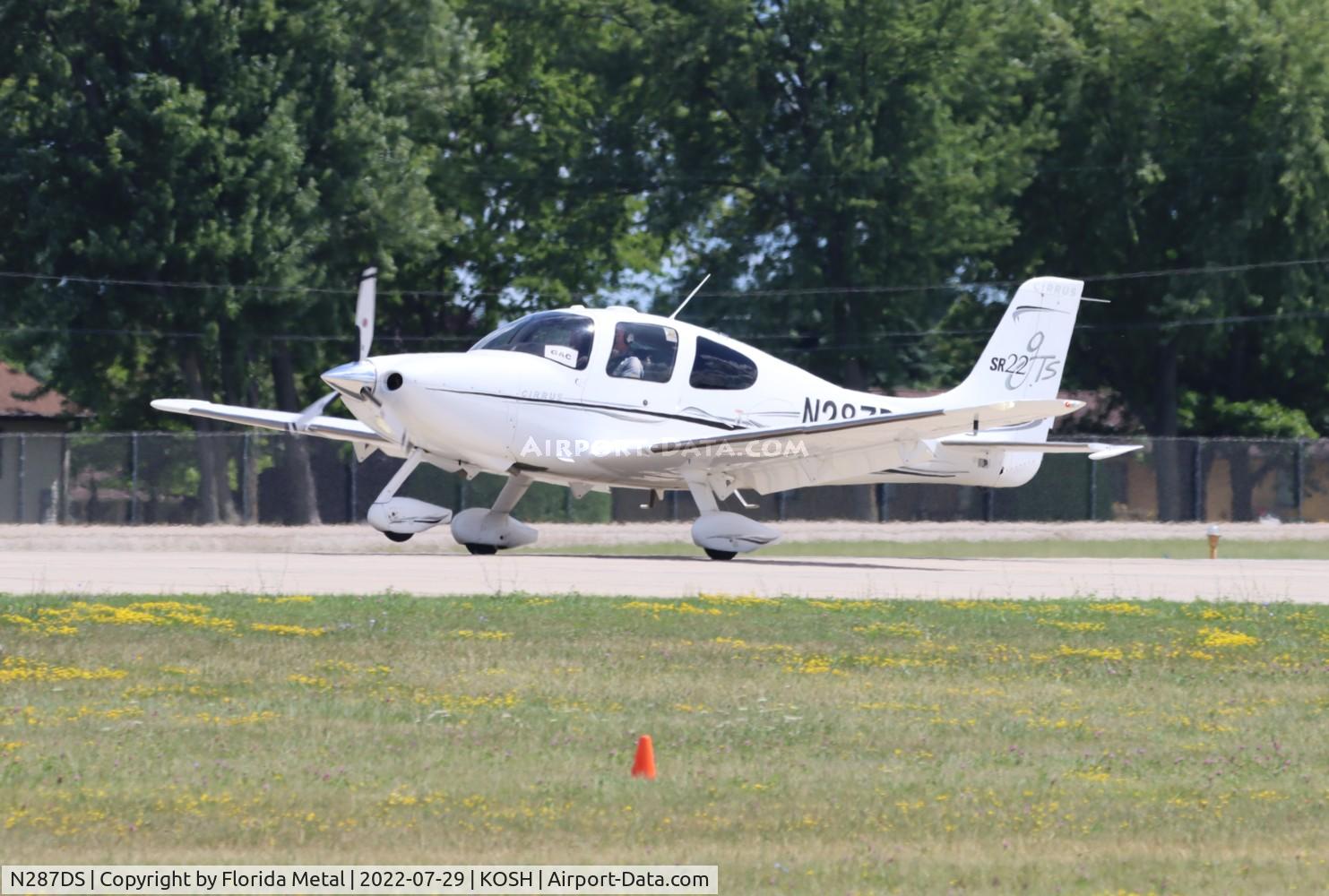 N287DS, 2006 Cirrus SR22 C/N 2156, OSH 2022
