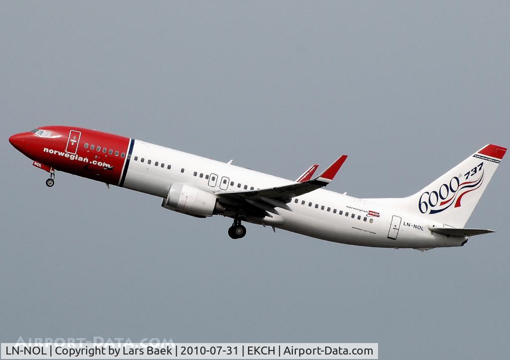LN-NOL, 2009 Boeing 737-8Q8 C/N 37159, RWY22R