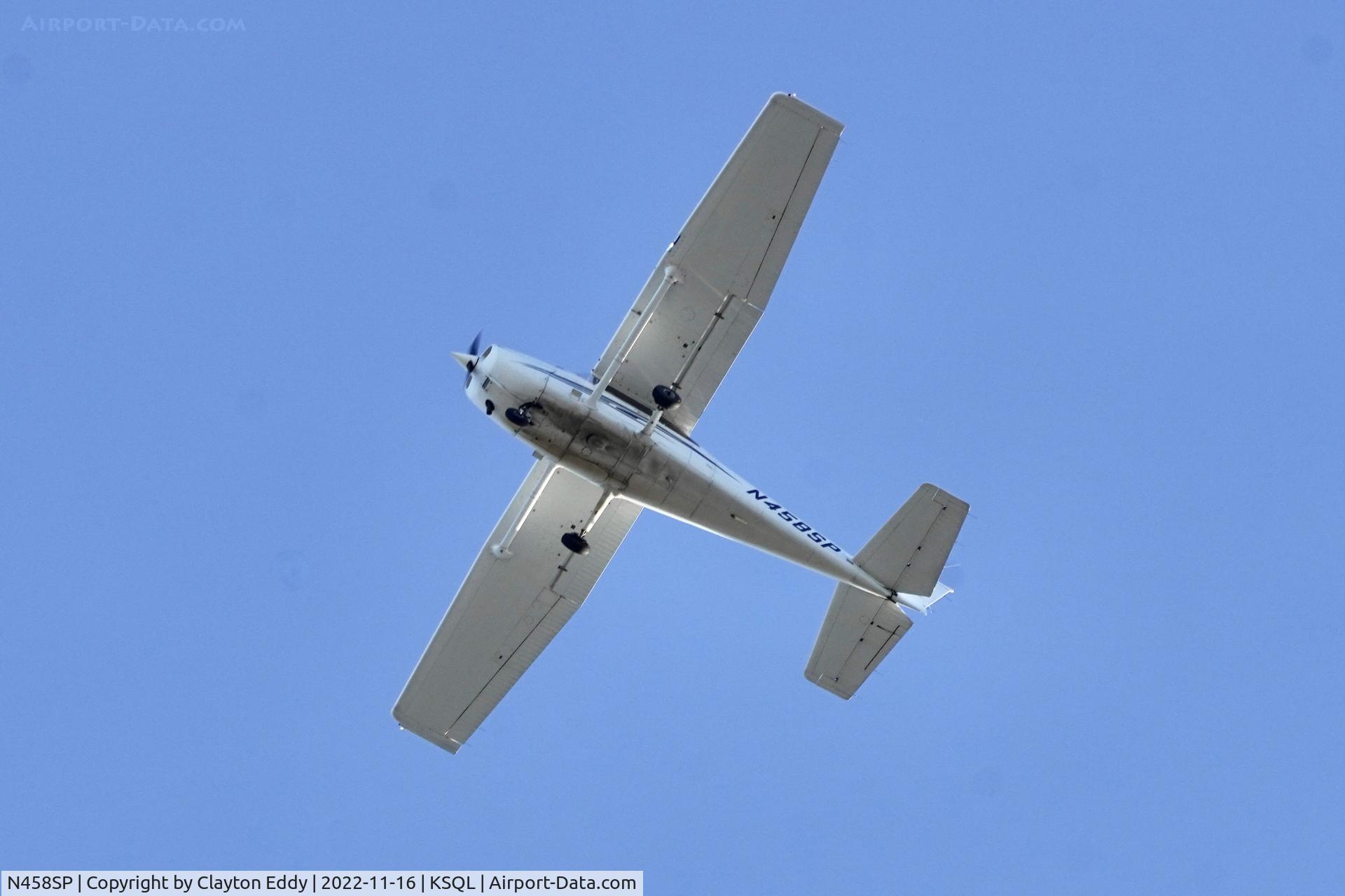 N458SP, 1999 Cessna 172S C/N 172S8323, San Carlos Airport in Califonia 2022.