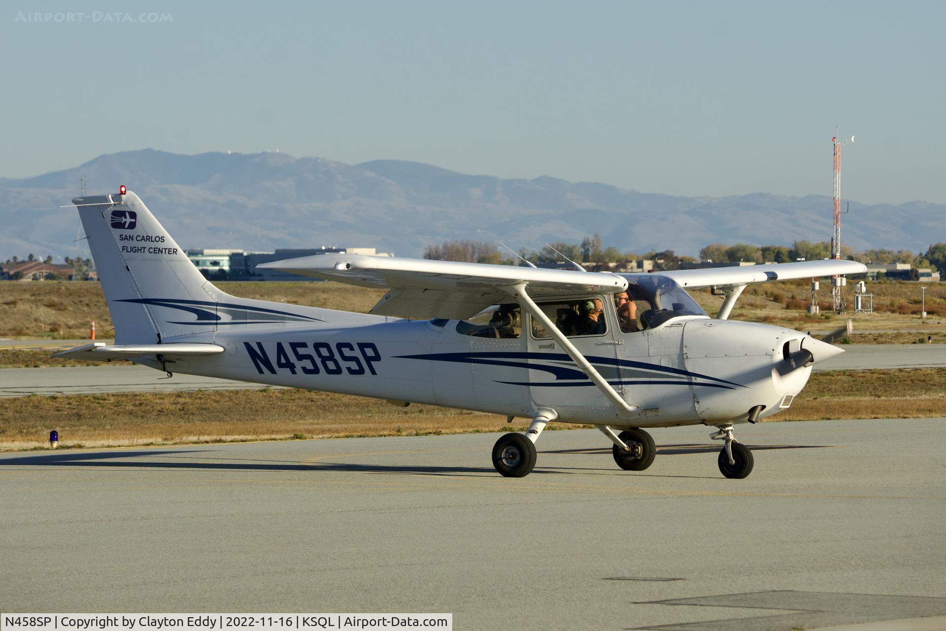 N458SP, 1999 Cessna 172S C/N 172S8323, San Carlos Airport in Califonia 2022.
