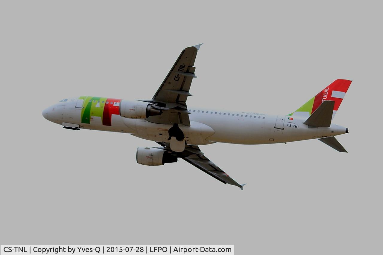CS-TNL, 2000 Airbus A320-214 C/N 1231, Airbus A320-214, Climbing from rwy 24, Paris-Orly airport (LFPO-ORY)