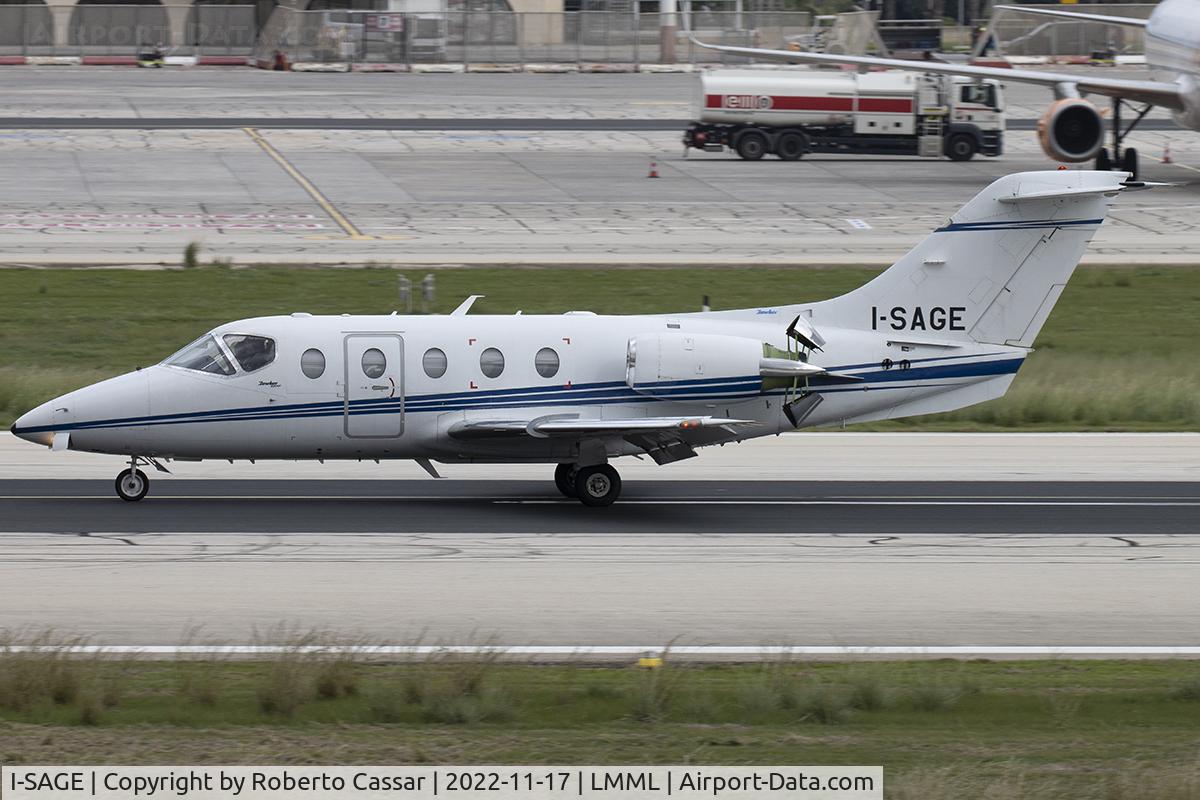 I-SAGE, 2006 Raytheon Hawker 400XP C/N RK-499, Runway 31