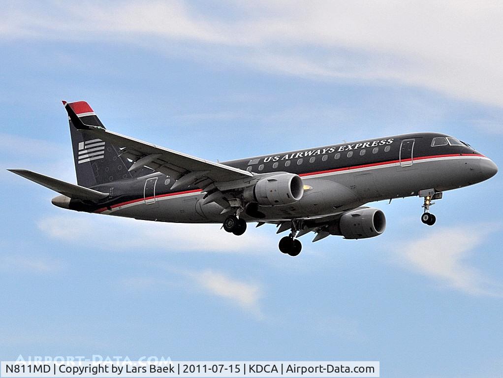 N811MD, 2004 Embraer 170SU (ERJ-170-100SU) C/N 17000028, RWY19