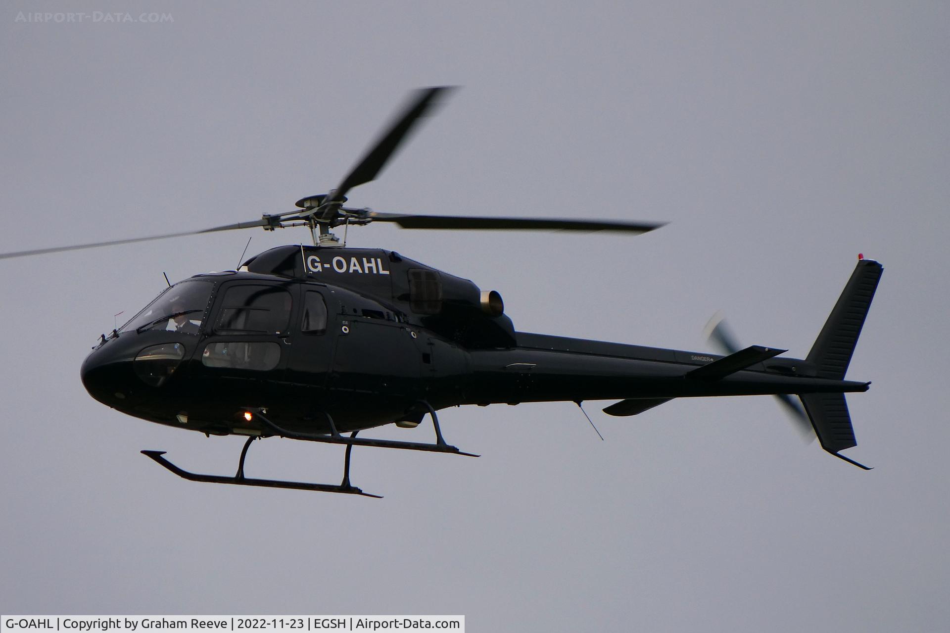 G-OAHL, 1993 Eurocopter AS-355N Ecureuil 2 C/N 5540, Landing at Norwich.