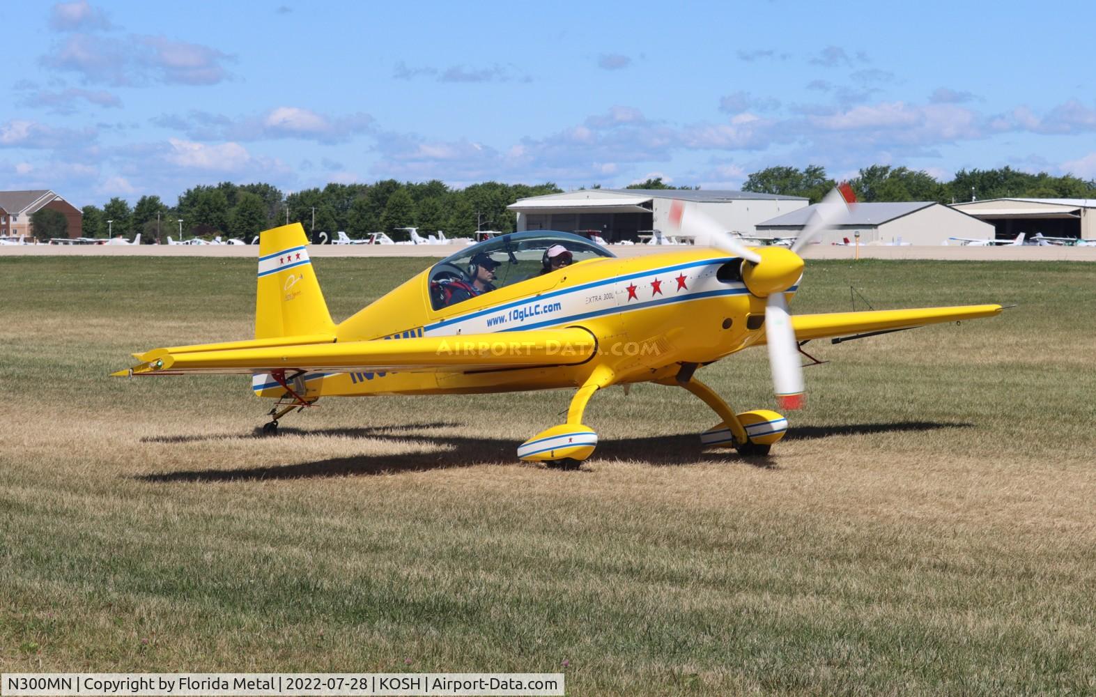 N300MN, 2000 Extra EA-300/L C/N 120, OSH 2022