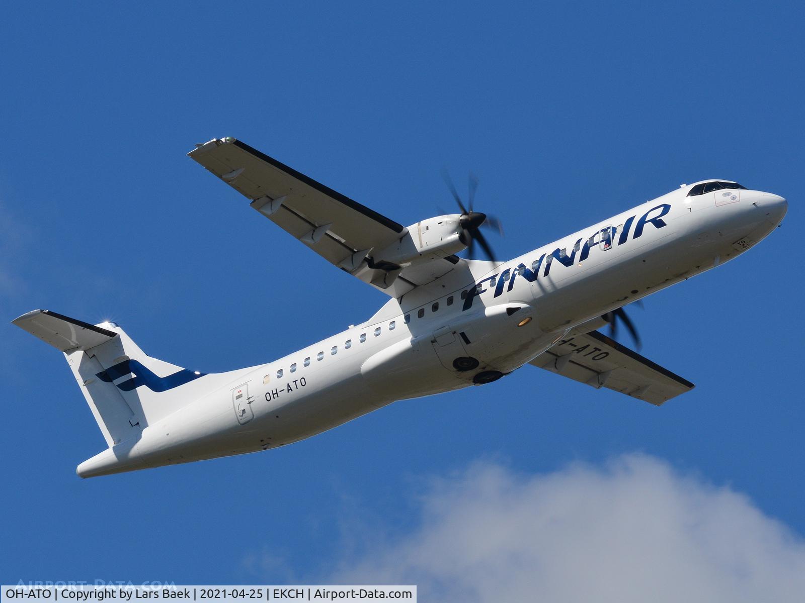 OH-ATO, 2011 ATR 72-212A C/N 977, RWY04R