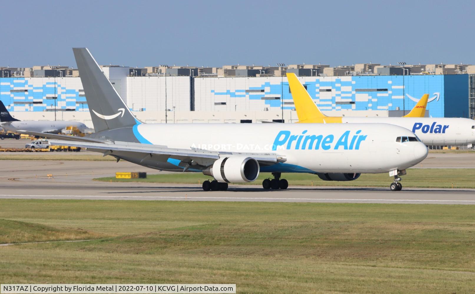 N317AZ, 1992 Boeing 767-323 C/N 25445, CVG 2022