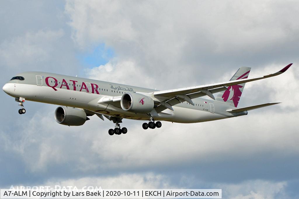A7-ALM, 2016 Airbus A350-941 C/N 042, RWY22L
