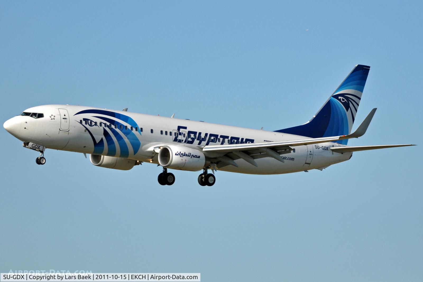 SU-GDX, 2010 Boeing 737-866 C/N 40757, RWY22L