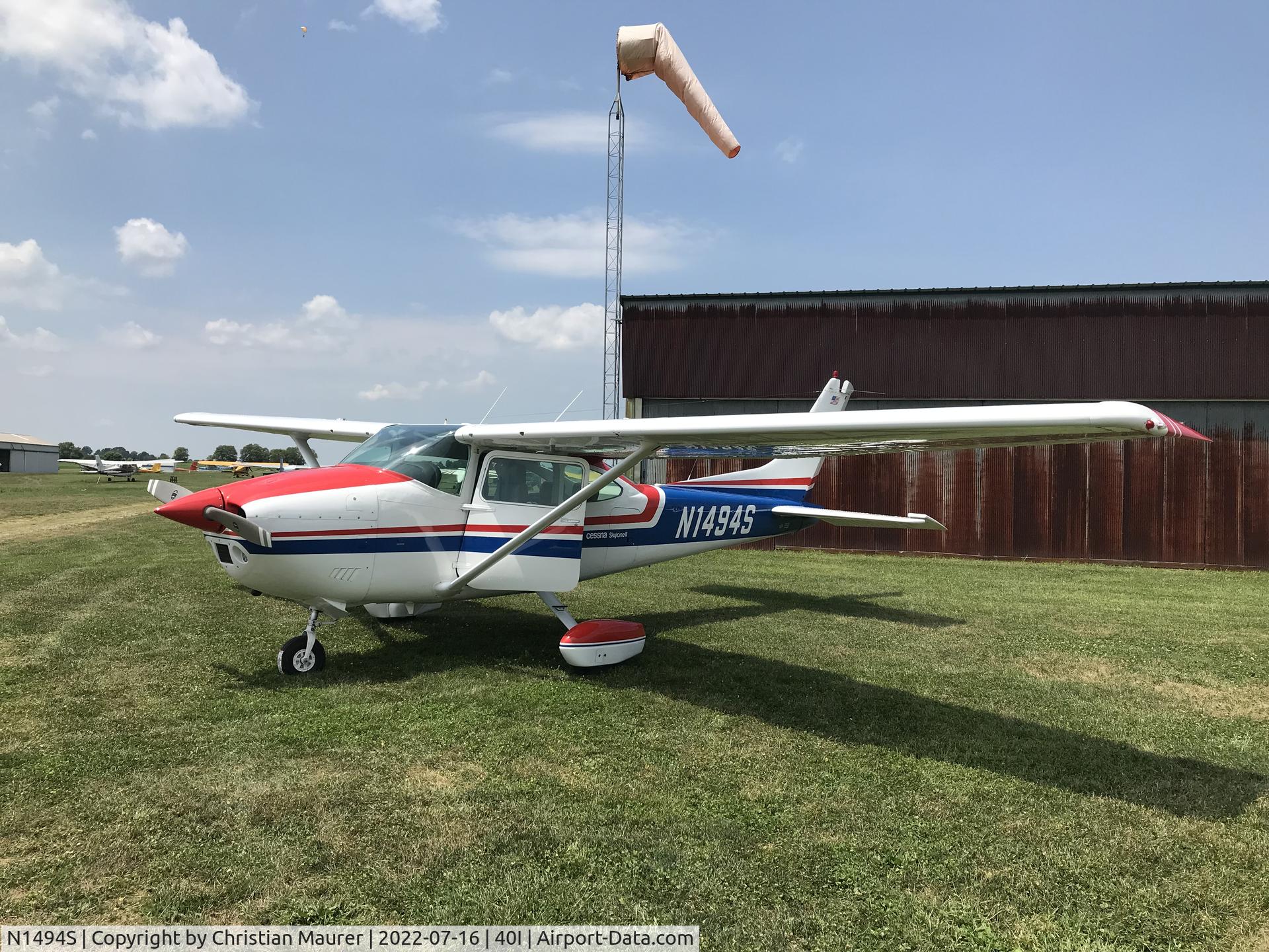 N1494S, 1976 Cessna 182P Skylane C/N 18265041, Cessna 182P at 40i