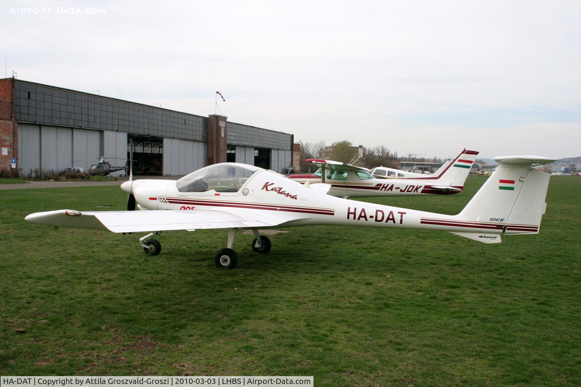 HA-DAT, 1995 HOAC DV-20 Katana C/N 20132, LHBS - Budaörs Airport, Budaörs, Hungary