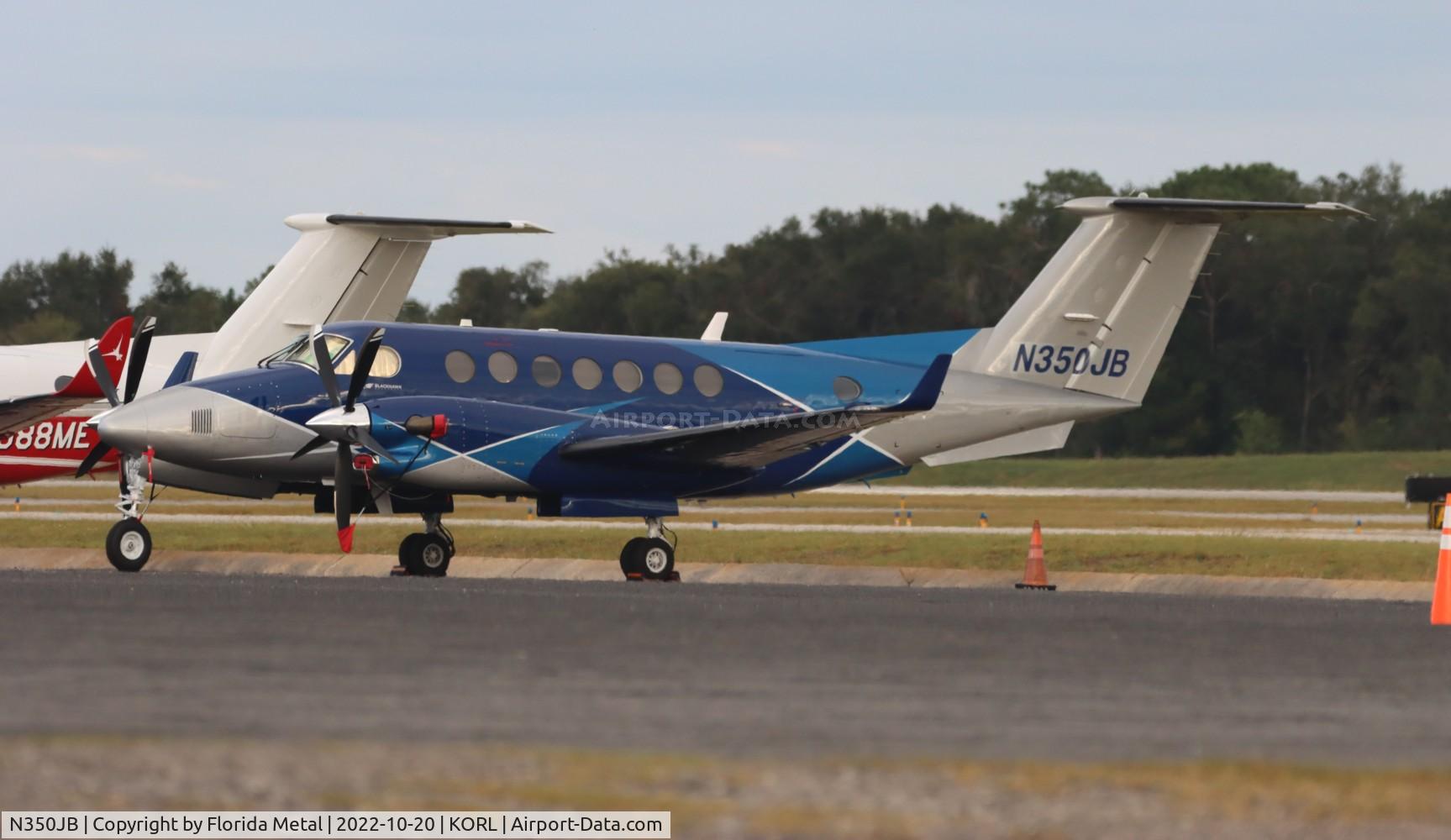 N350JB, 1998 Raytheon 350 King Air (B300) C/N FL213, NBAA 2022