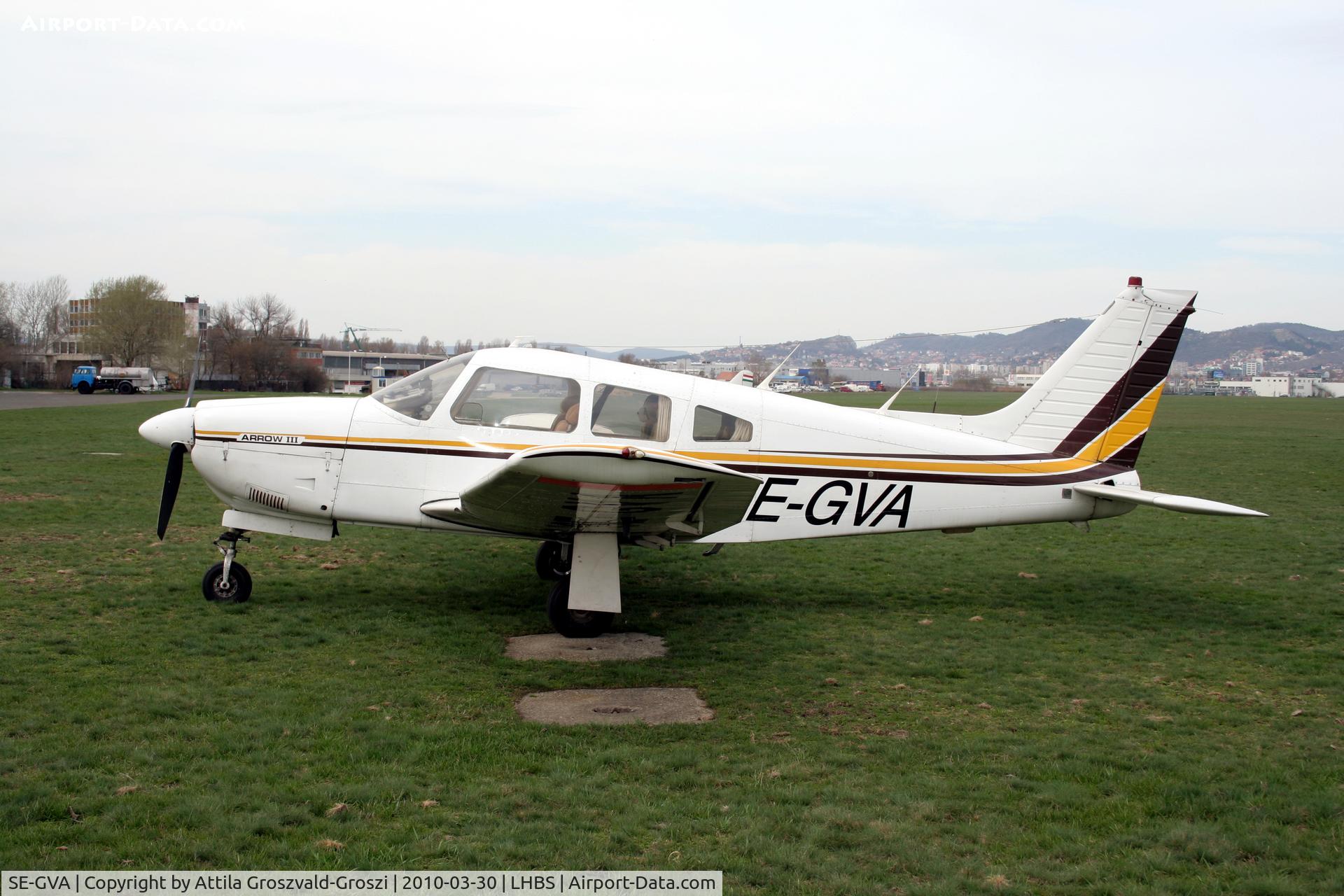 SE-GVA, 1977 Piper PA-28R-201 Cherokee Arrow III C/N 28R-7837027, LHBS - Budaörs Airport, Budaörs, Hungary