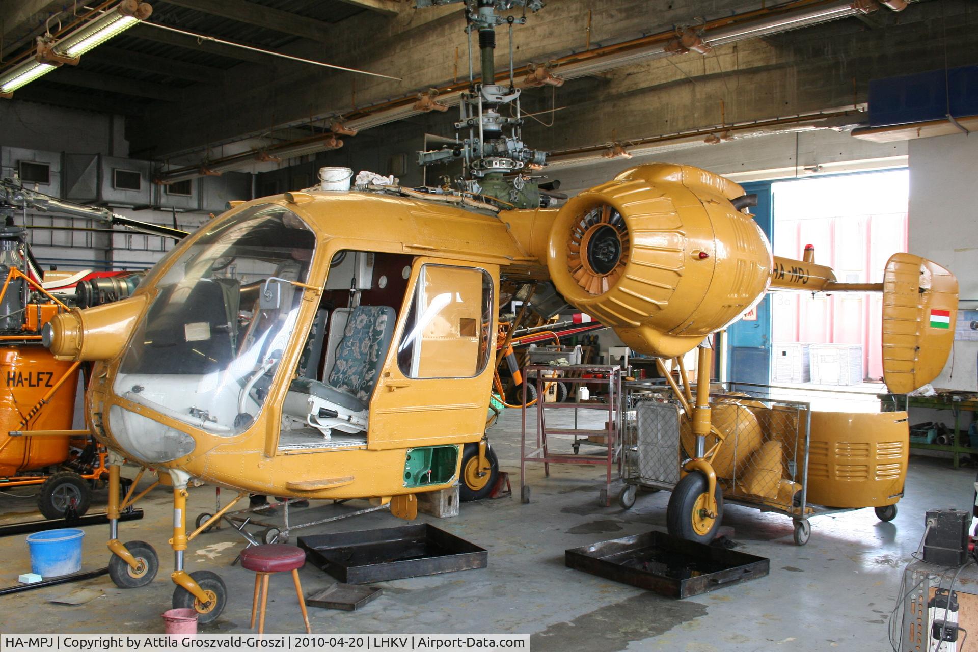 HA-MPJ, 1978 Kamov Ka-26 Hoodlum C/N 7806308, LHKV - Kaposújlak Airport, Hungary