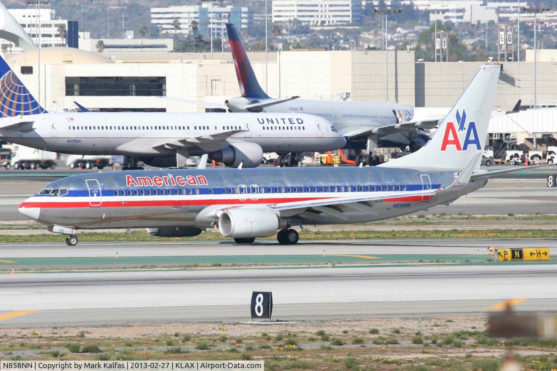 N858NN, Boeing 737-823 C/N 30904, American B738, N858NN at LAX
