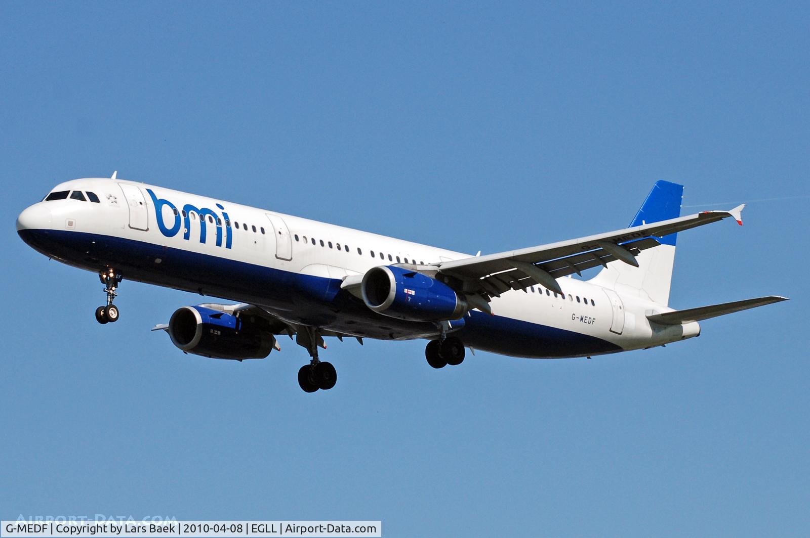 G-MEDF, 2002 Airbus A321-231 C/N 1690, RWY27L Myrtle Ave