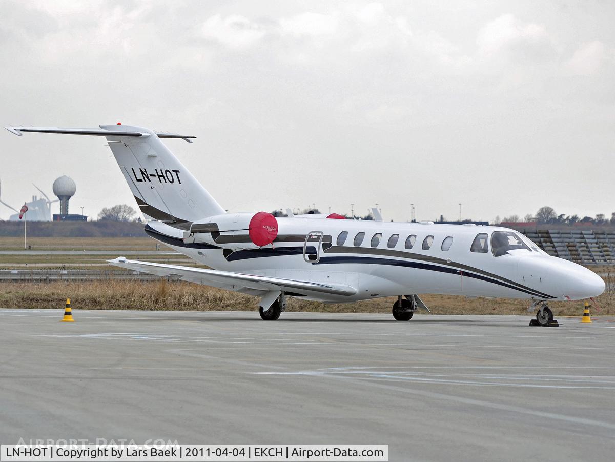 LN-HOT, 2006 Cessna 525B CitationJet CJ3 C/N 525B-0065, Parked